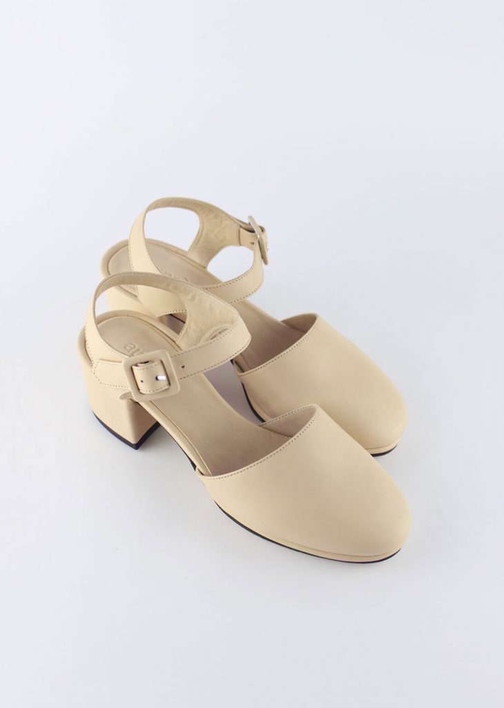 auprès | Jeanne Vanille - Cream leather mary jane sandals