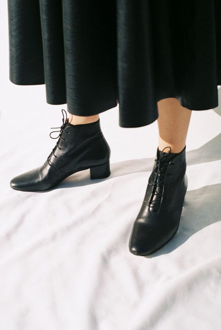 auprès | Félicie Noir - Black leather lace-up boots