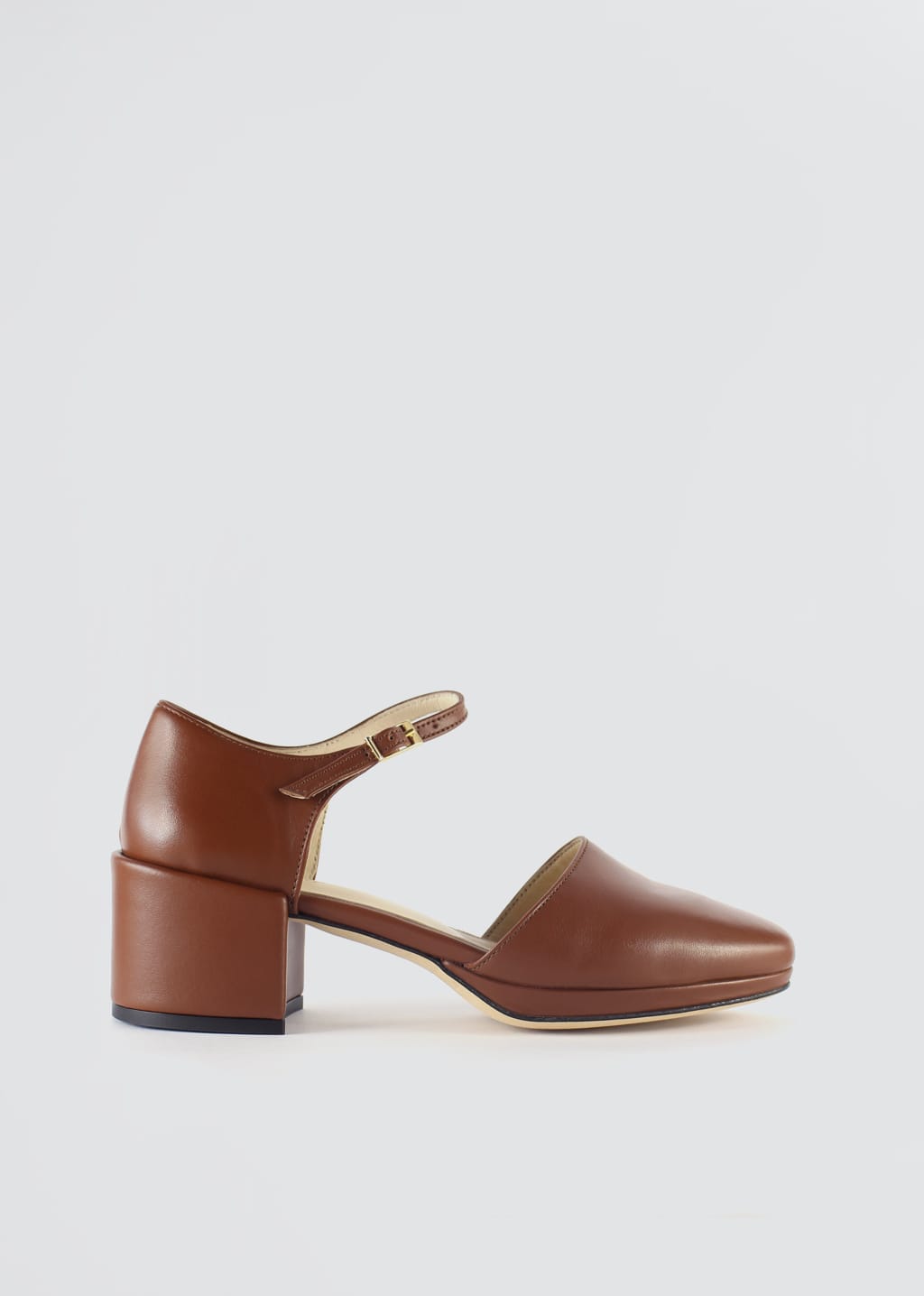 Chloe-hazelnut-front